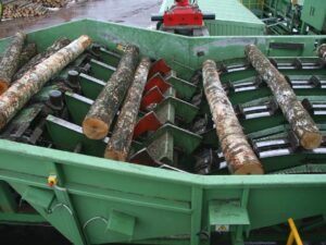 Log handling equipment