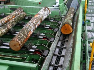 Log handling equipment