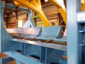 Log sorting equipment
