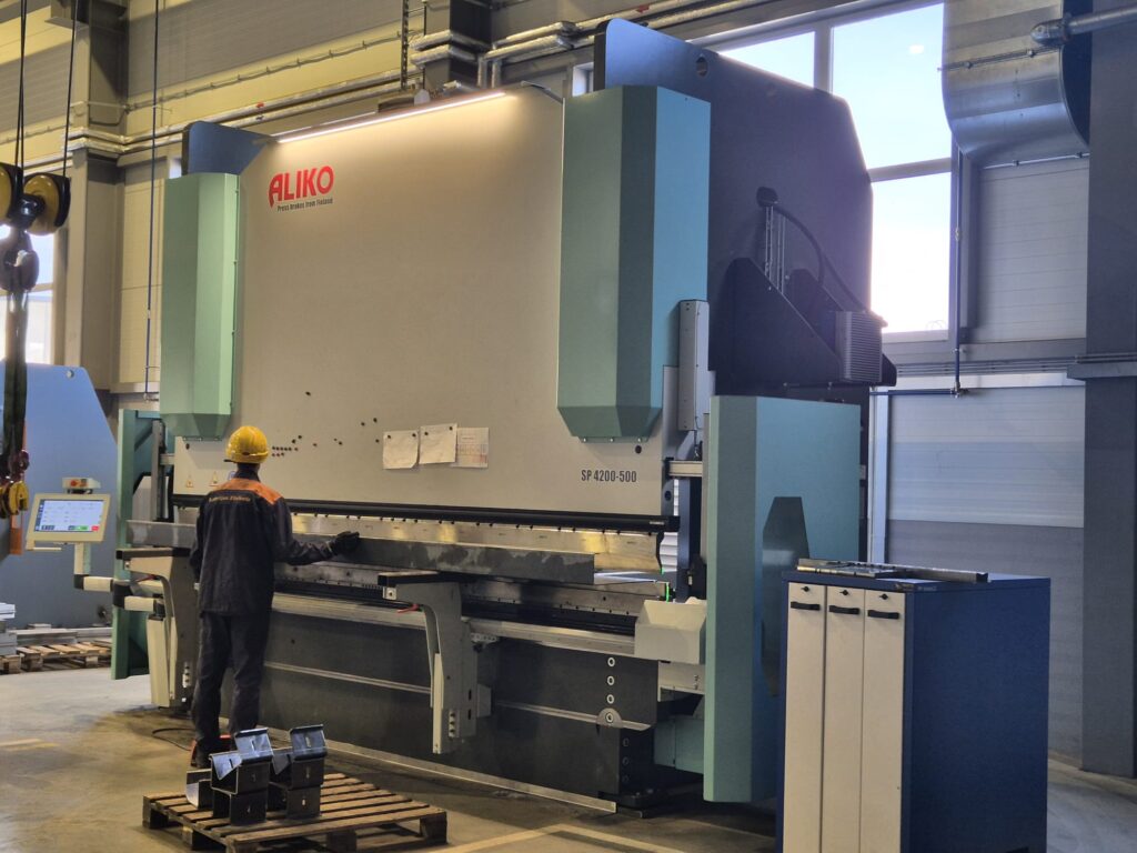 Iekartu rupnica Sheet metal folder